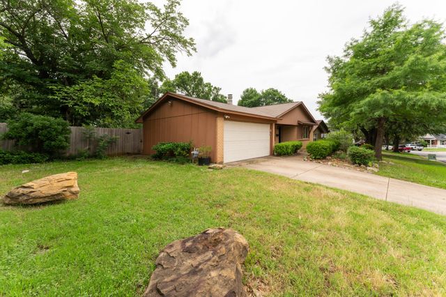 311 Franklin Drive, Euless, TX 76040