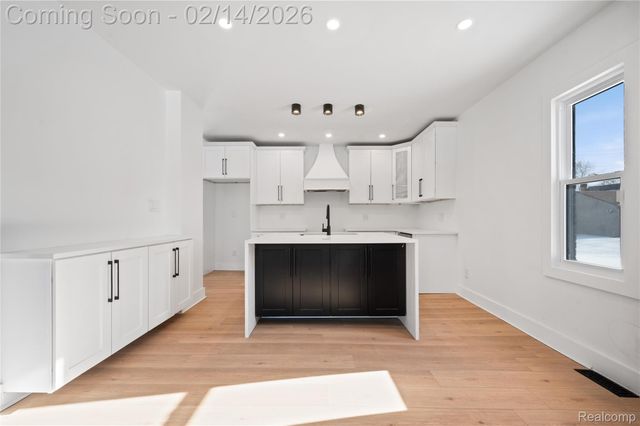 396 Lenox Street, Detroit, MI 48215