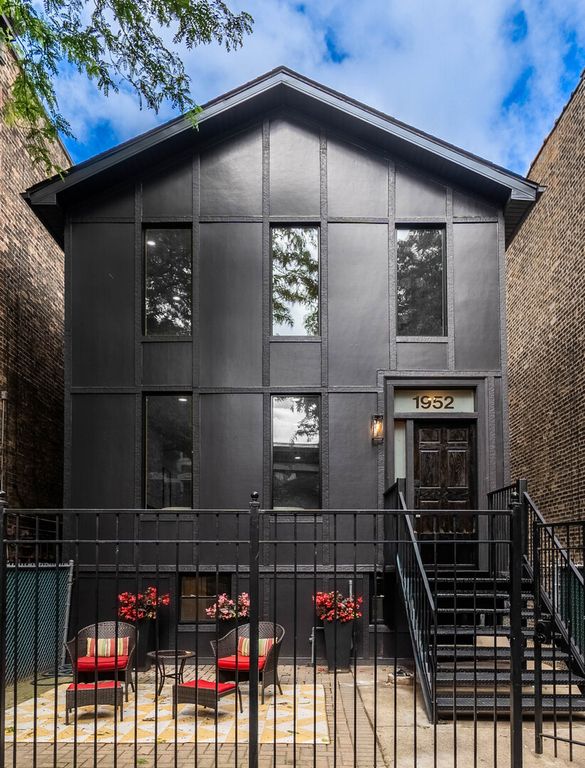 1952 N Bissell Street, Chicago, IL 60614