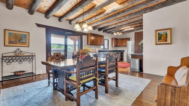 424 Apodaca Hill, Santa Fe, NM 87501