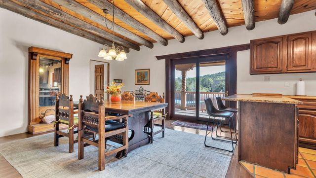 424 Apodaca Hill, Santa Fe, NM 87501