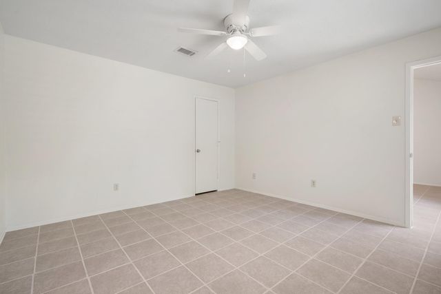72 Oldstream Court, The Woodlands, TX 77381