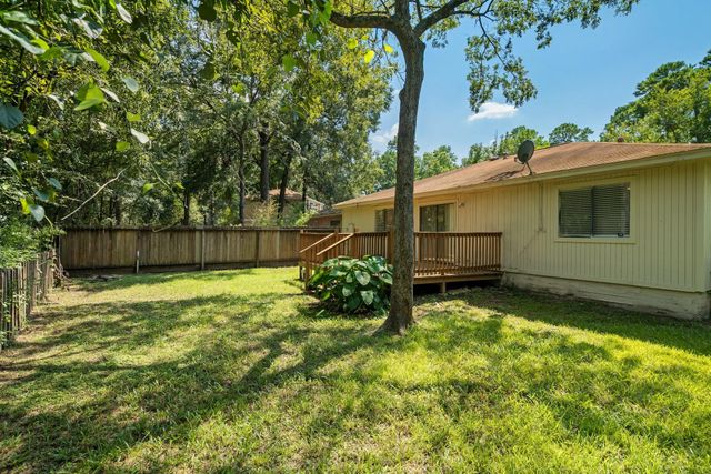 72 Oldstream Court, The Woodlands, TX 77381
