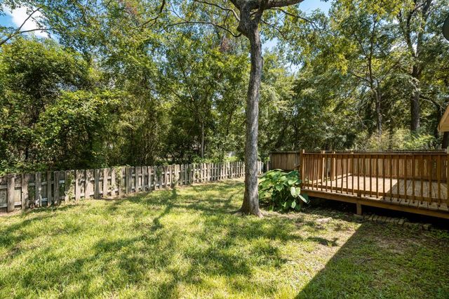 72 Oldstream Court, The Woodlands, TX 77381