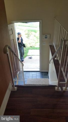 13637 LYNBROOK CT, Woodbridge, VA 22193