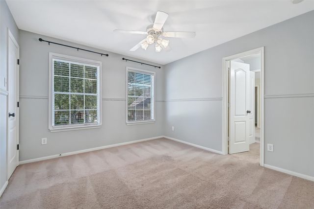 1902 Highland Point Court, Pearland, TX 77581