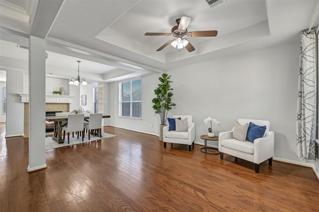 1902 Highland Point Court, Pearland, TX 77581