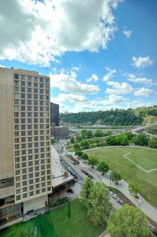 320 Fort Duquesne BOULEVARD 16A, Downtown Pgh, PA 15222