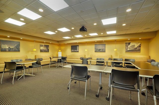 320 Fort Duquesne BOULEVARD 16A, Downtown Pgh, PA 15222