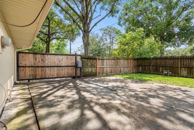 5658 Cartagena Street, Houston, TX 77035