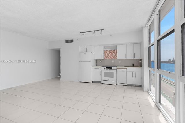 555 NE 15th St 501, Miami, FL 33132