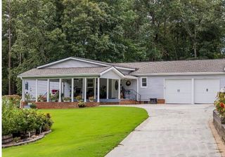 38 Lakeview Drive, Lindale, GA 30147