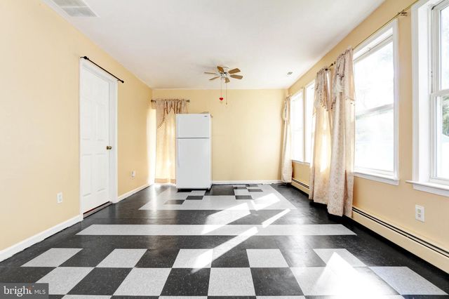 103 SEAGULL DR, Egg Harbor Township, NJ 08234