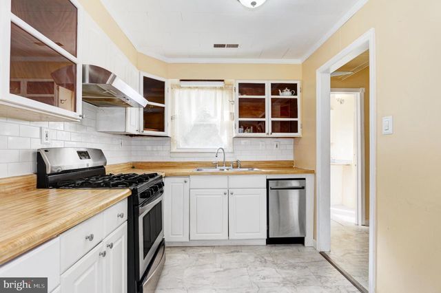 103 SEAGULL DR, Egg Harbor Township, NJ 08234