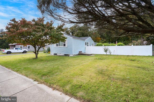 103 SEAGULL DR, Egg Harbor Township, NJ 08234