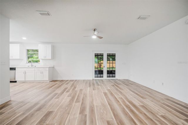 5232 CRISFIELD COURT, Orlando, FL 32808