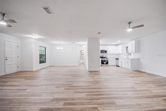 5232 CRISFIELD COURT, Orlando, FL 32808