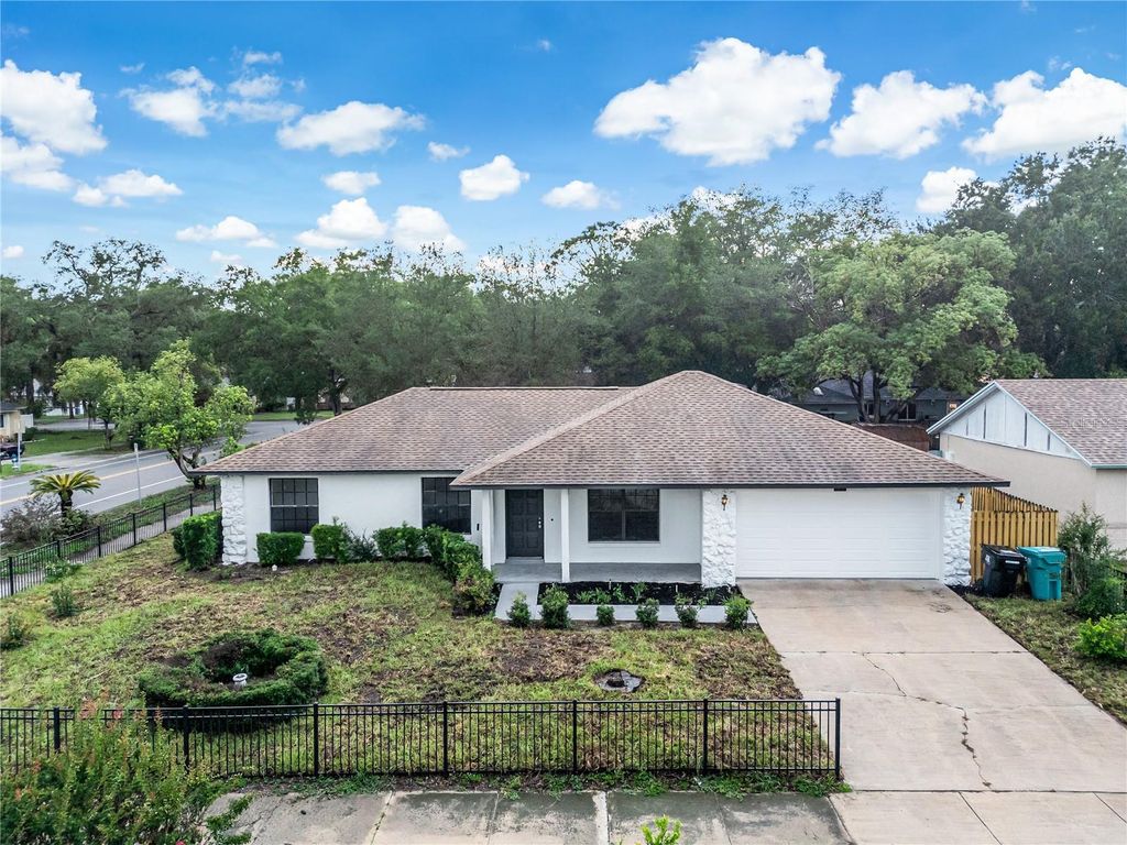 5232 CRISFIELD COURT, Orlando, FL 32808