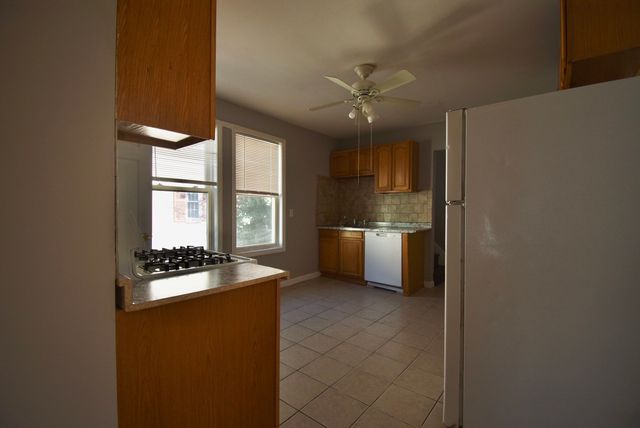 49 Hanover St 2, Lynn, MA 01902
