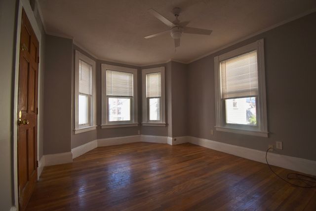 49 Hanover St 2, Lynn, MA 01902
