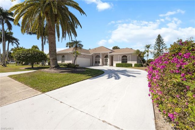 867 Saint Andrews BLVD, Naples, FL 34113