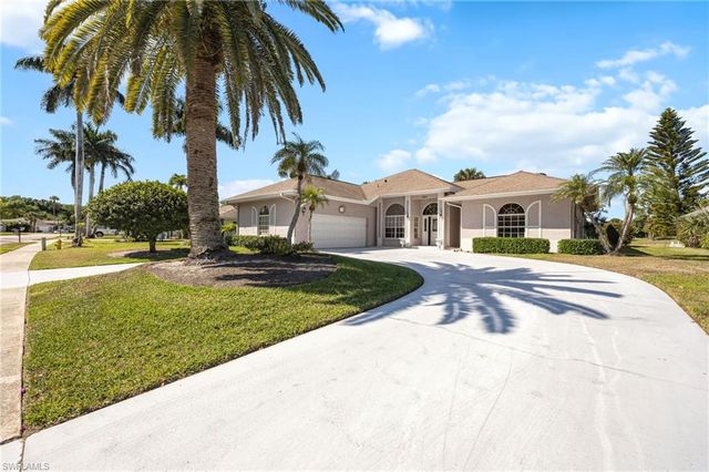 867 Saint Andrews BLVD, Naples, FL 34113