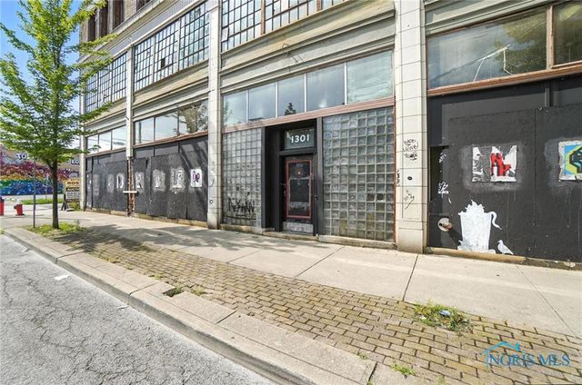 1301 Adams Street, Toledo, OH 43604