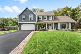 1023 Creekside Circle, Naperville, IL 60563