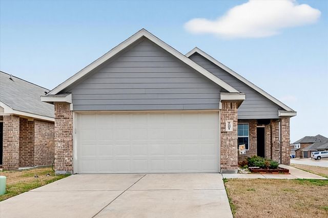 1601 Luke Street, Ennis, TX 75119