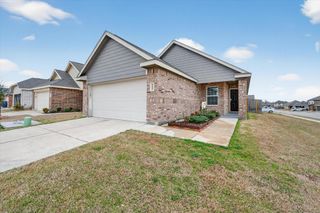 1601 Luke Street, Ennis, TX 75119