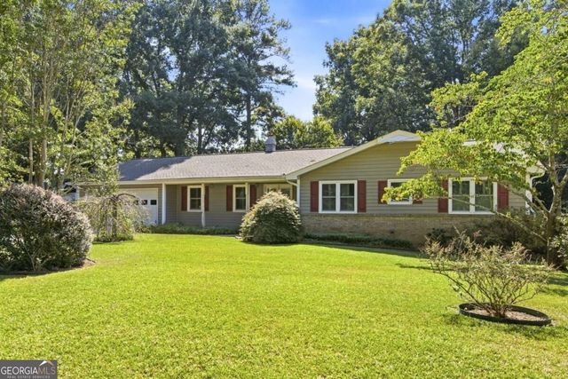 56 Bonnie Lane NW, Lilburn, GA 30047
