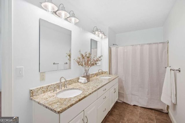56 Bonnie Lane NW, Lilburn, GA 30047