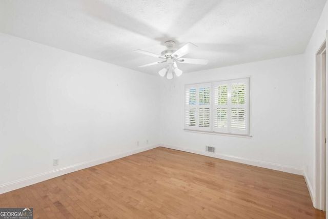 56 Bonnie Lane NW, Lilburn, GA 30047