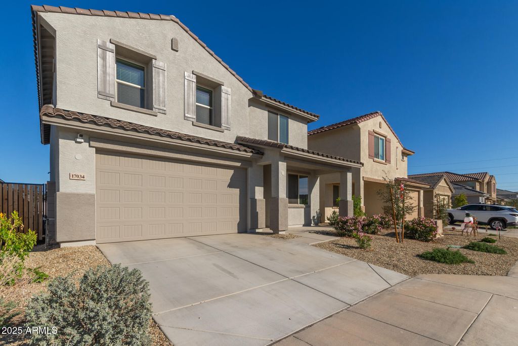 17034 W Seldon Lane, Waddell, AZ 85355 — photo 2