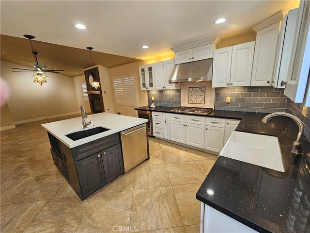 54925 Avenida Alvarado, La Quinta, CA 92253