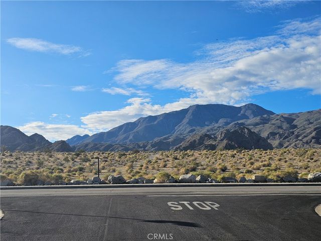 54925 Avenida Alvarado, La Quinta, CA 92253