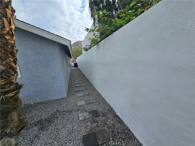 54925 Avenida Alvarado, La Quinta, CA 92253