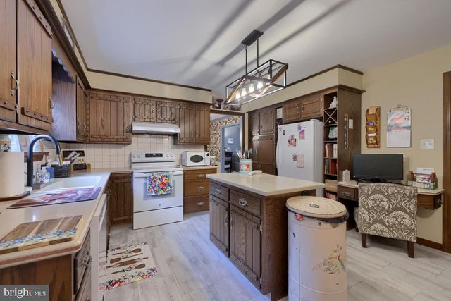 406 TEDDY AVE, Lancaster, PA 17601