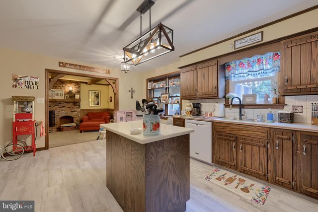 406 TEDDY AVE, Lancaster, PA 17601