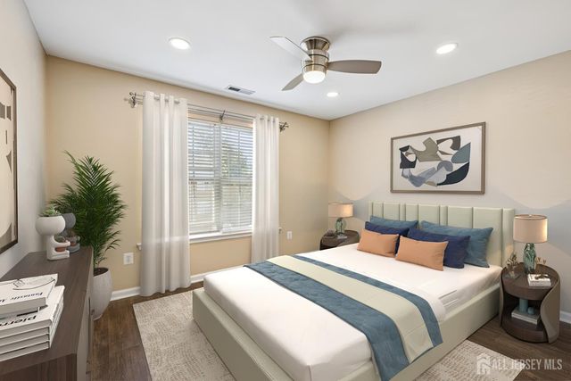 21 Park Square, Metuchen, NJ 08840