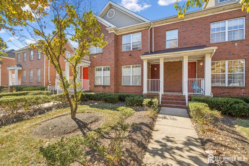 21 Park Square, Metuchen, NJ 08840