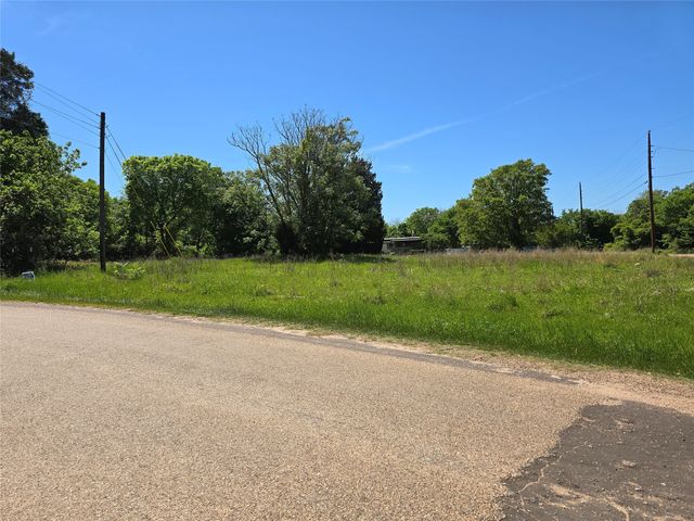 152 Lynn Creek Drive, Mabank, TX 75156