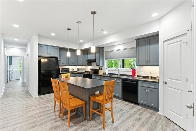 500 Brown Deer Drive, Talking Rock, GA 30175