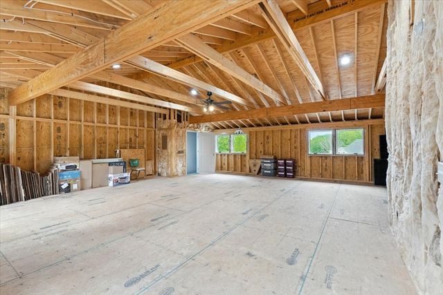 500 Brown Deer Drive, Talking Rock, GA 30175