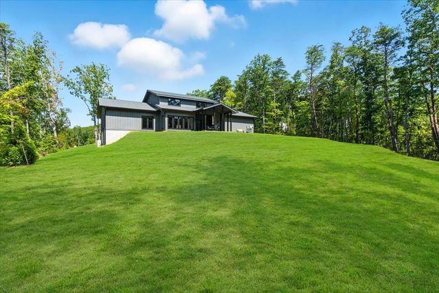 500 Brown Deer Drive, Talking Rock, GA 30175