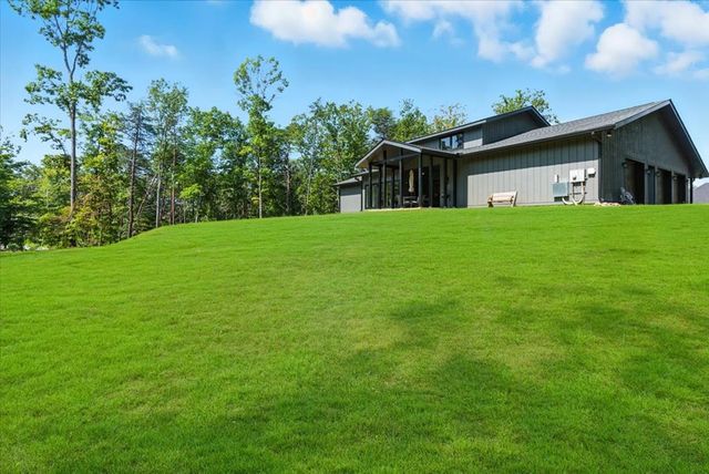 500 Brown Deer Drive, Talking Rock, GA 30175