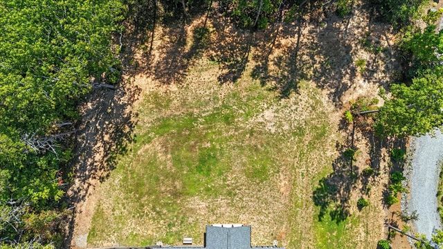 500 Brown Deer Drive, Talking Rock, GA 30175