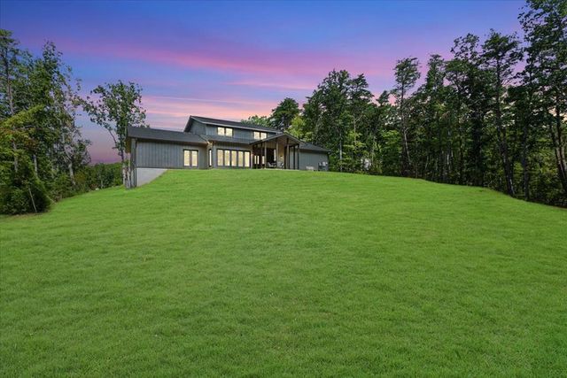 500 Brown Deer Drive, Talking Rock, GA 30175