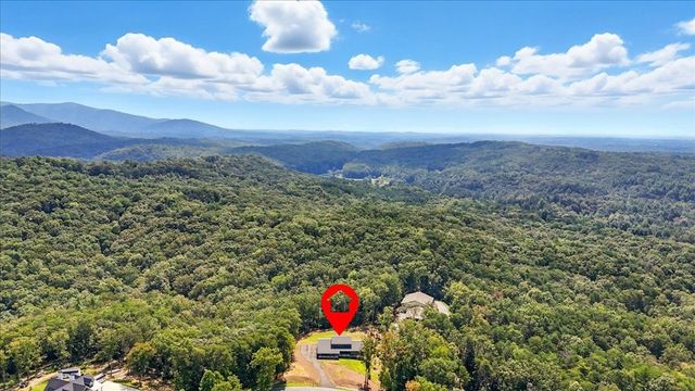 500 Brown Deer Drive, Talking Rock, GA 30175