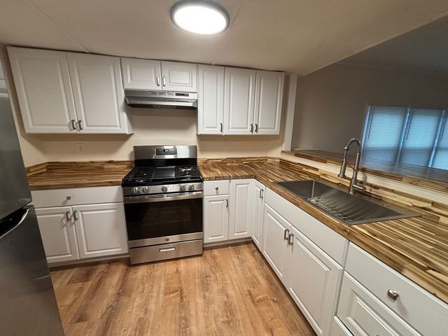 633 East Washington Street 17A, North Attleboro, MA 02760